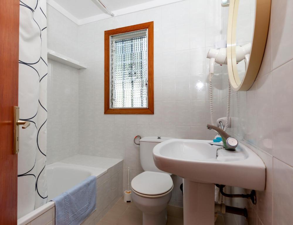 Apartamentos Leo Port de Pollença Cameră foto
